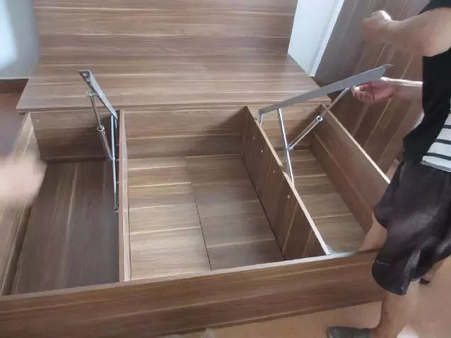  家具拆裝